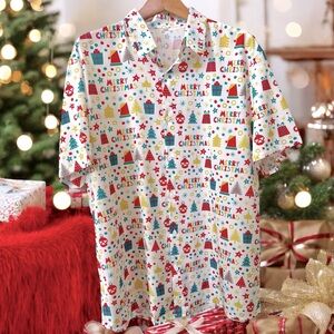 Men's Christmas Theme Short-Sleeve Button-up (Size 2X)
